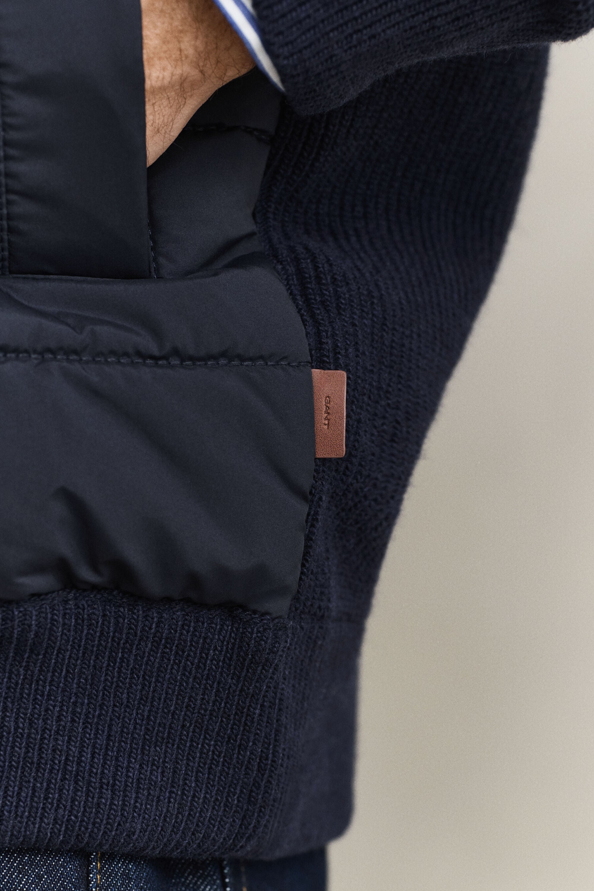 Hybrid cardigan med lynlås