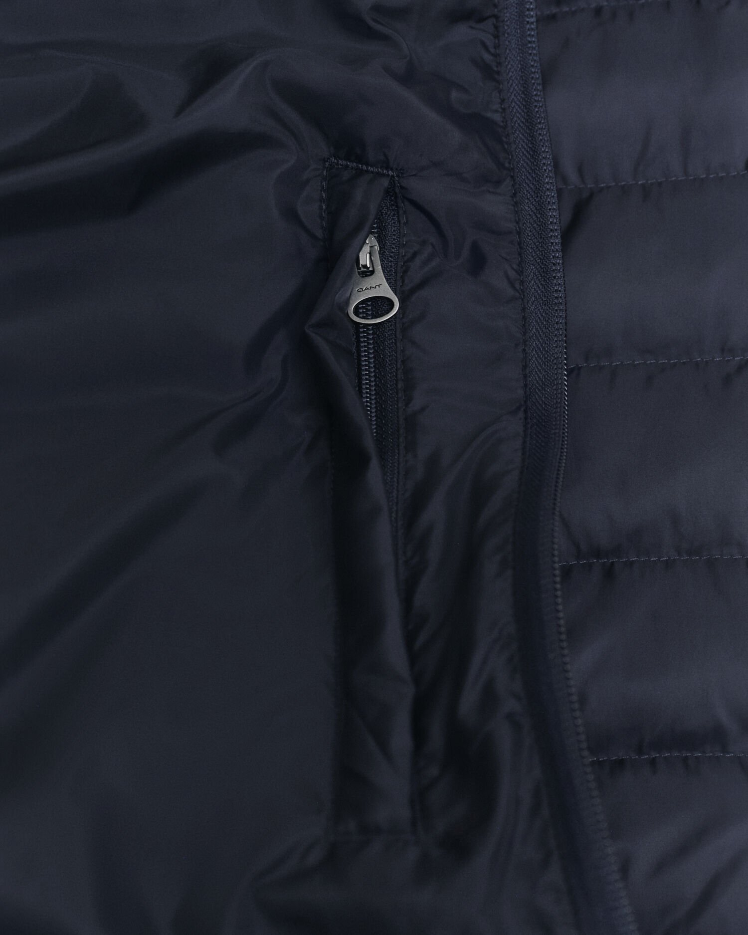 Jakke i blandede materialer