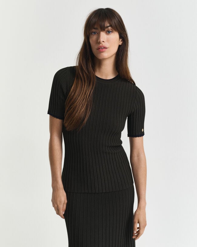 Kortærmet sweater med kontrastfarvet ribstrik