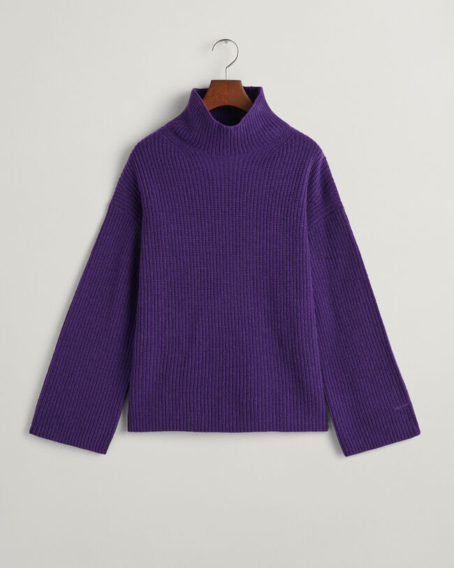 Ribstrikket sweater i uld med stående krave