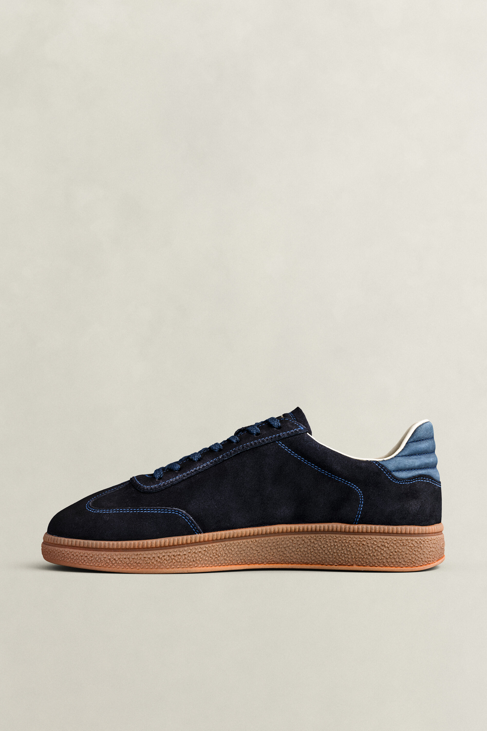 Cuzmo sneakers i ruskind