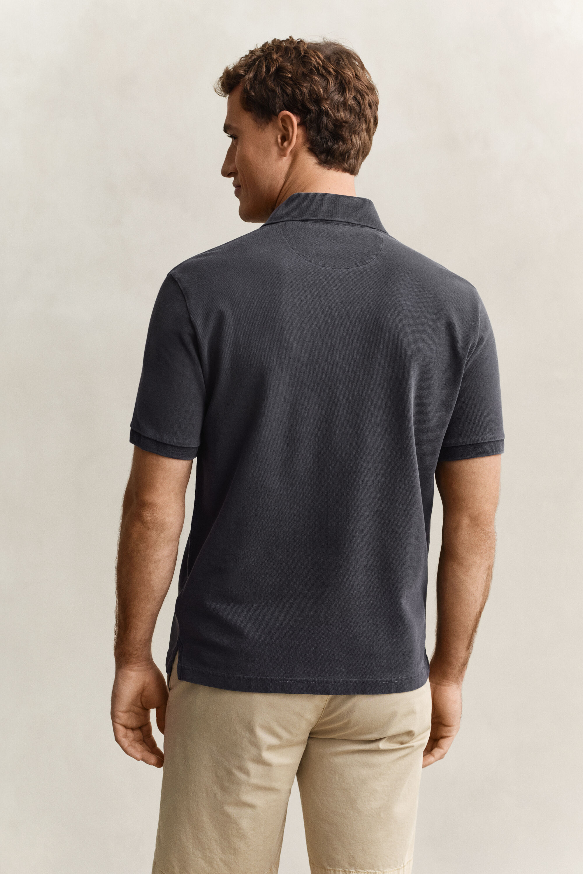 Sunfaded poloskjorte