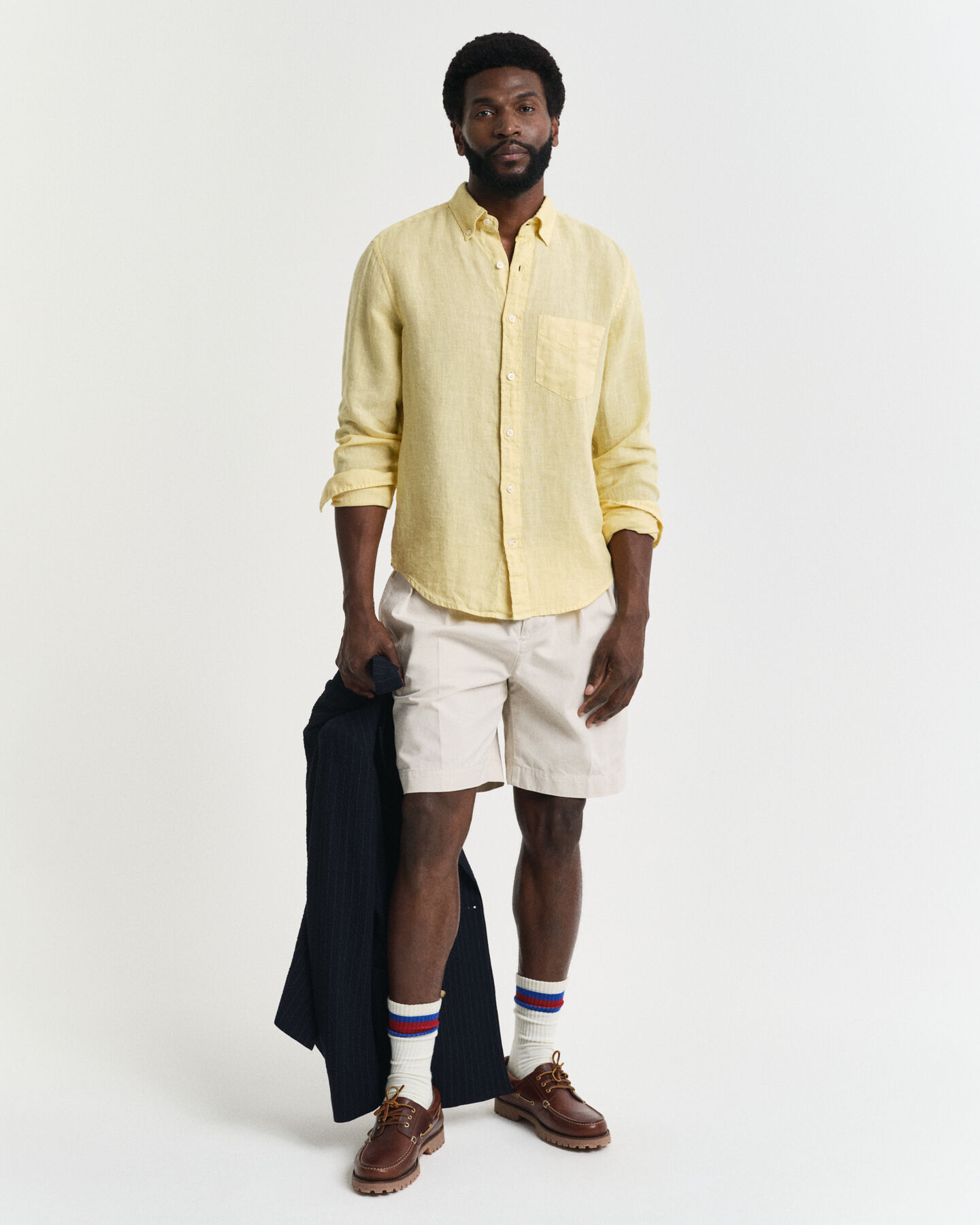 Regular fit garment-dyed hørskjorte