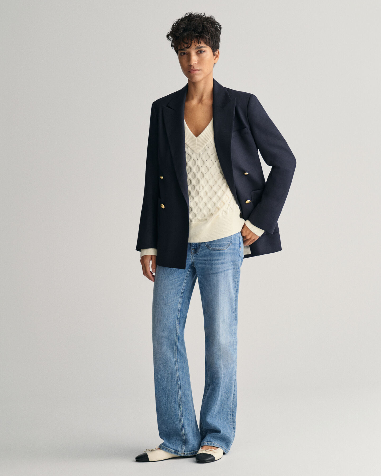 Tekstureret strikket sweater med V-hals