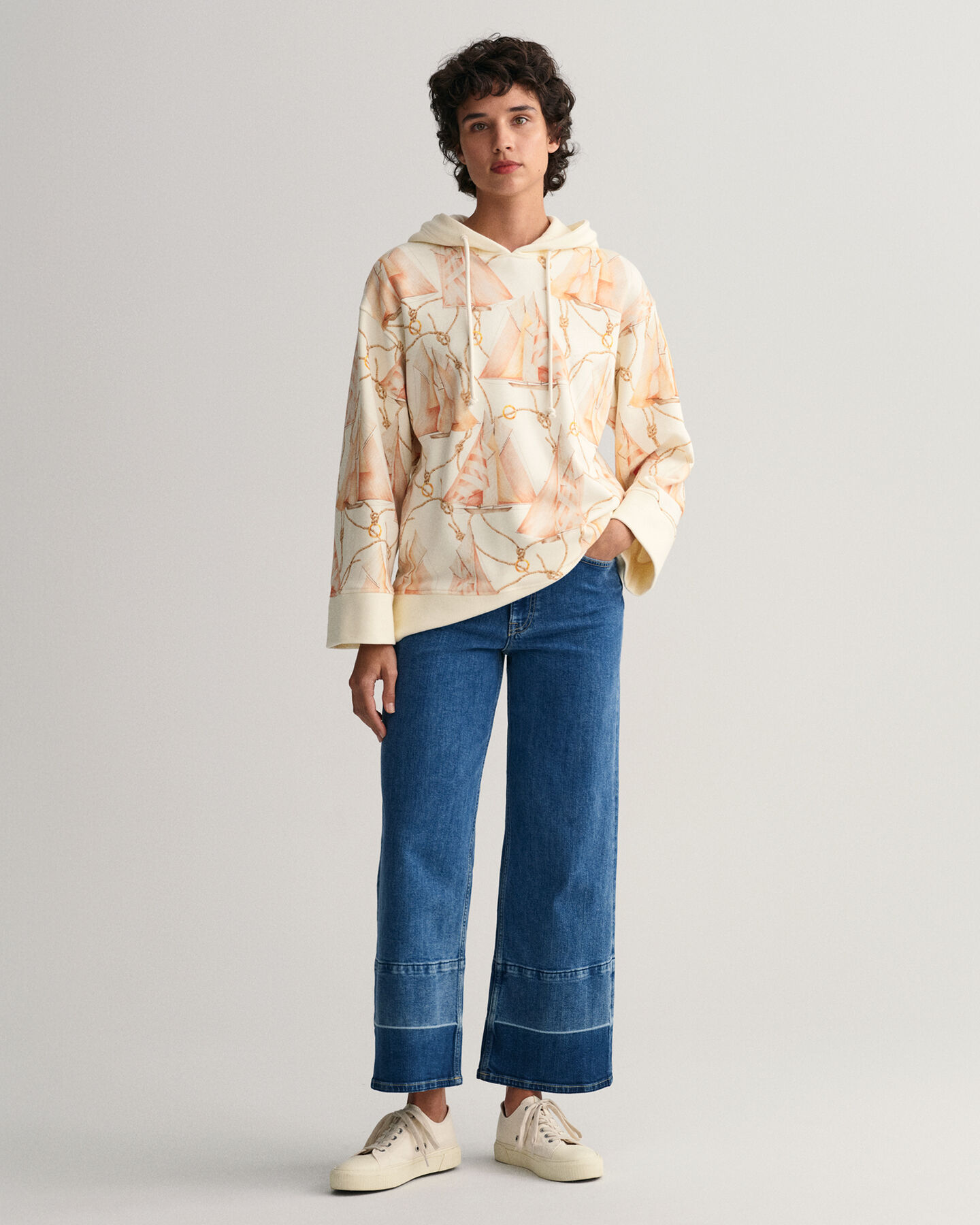 Hættetrøje med Sailing-tryk