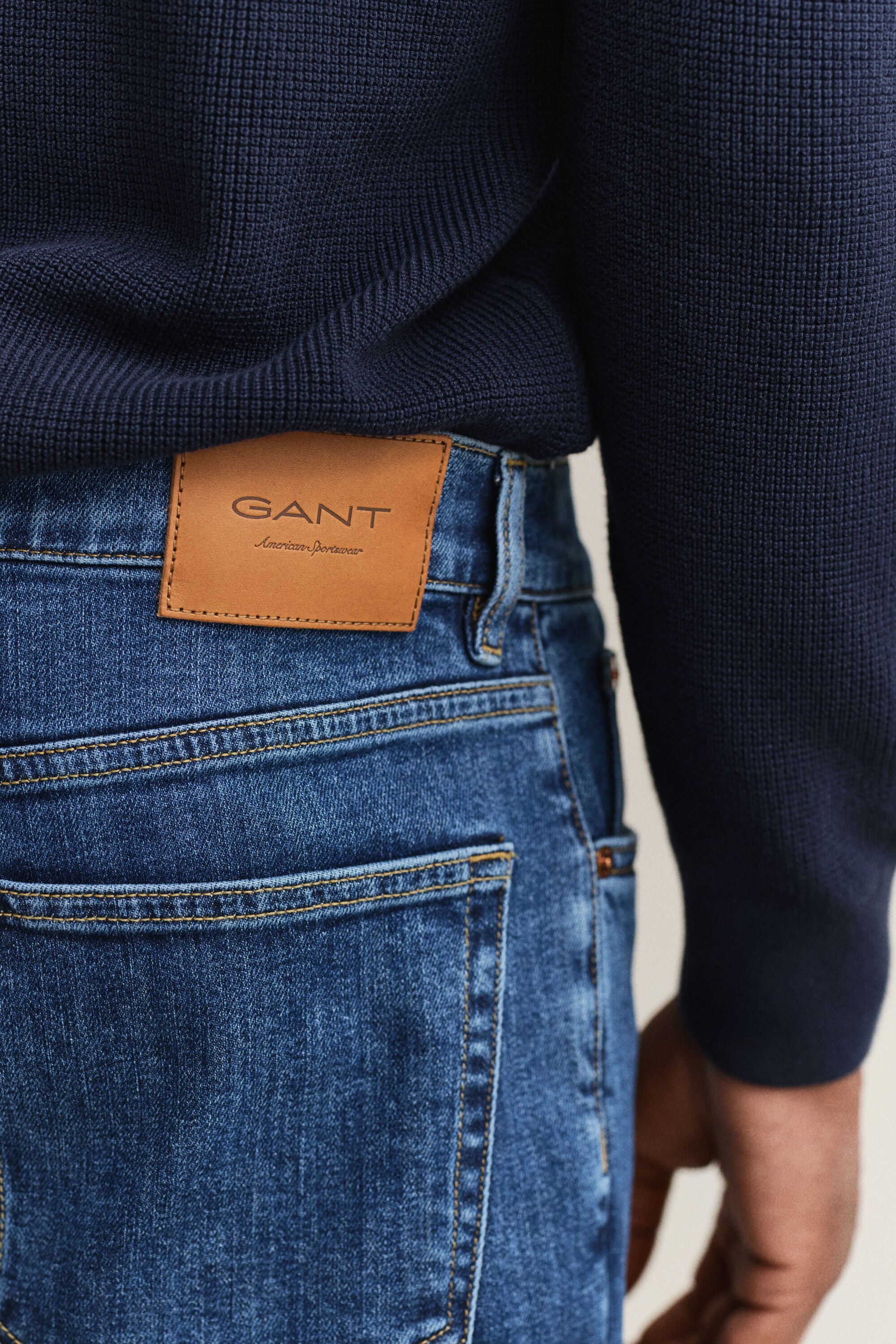 Regular fit jeans i let vask