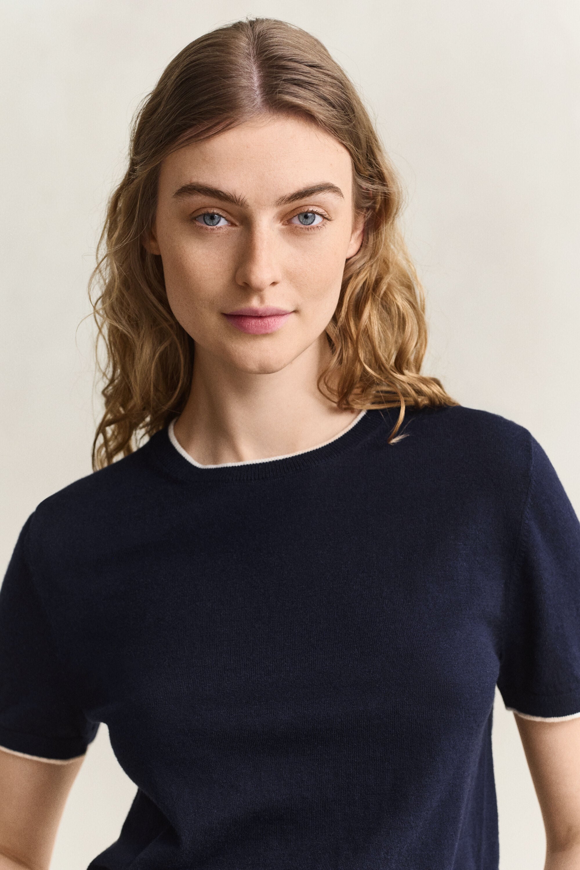 Sweater med korte ærmer