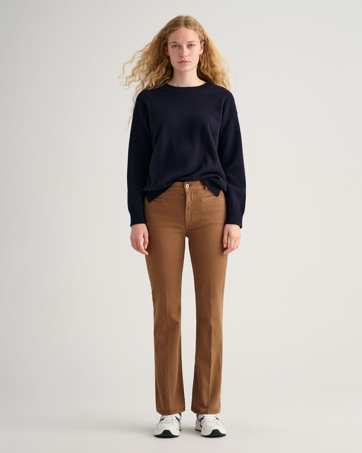 Jeans i farver med svaj