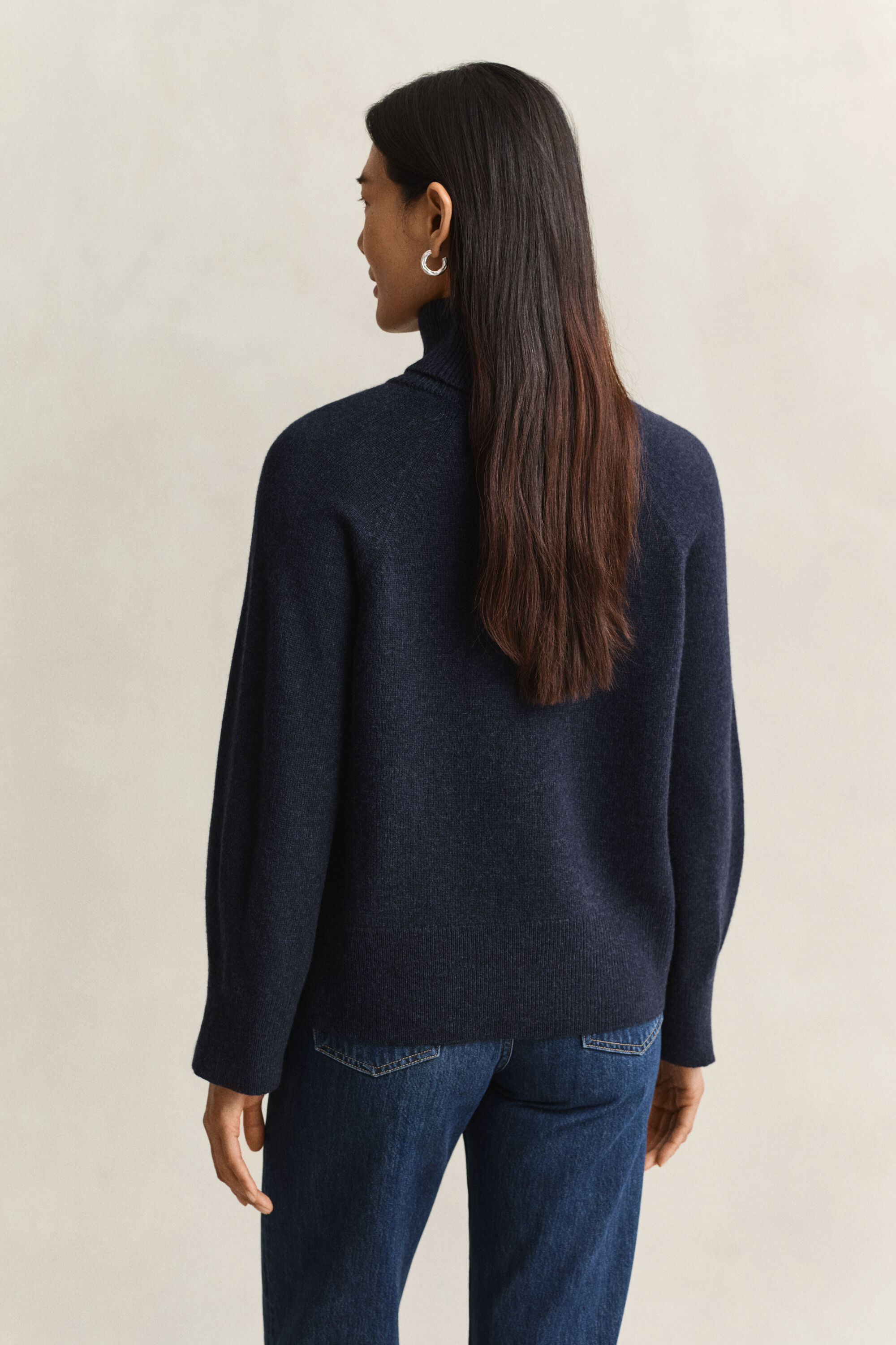 Sweater i uld og kashmir med rullekrave