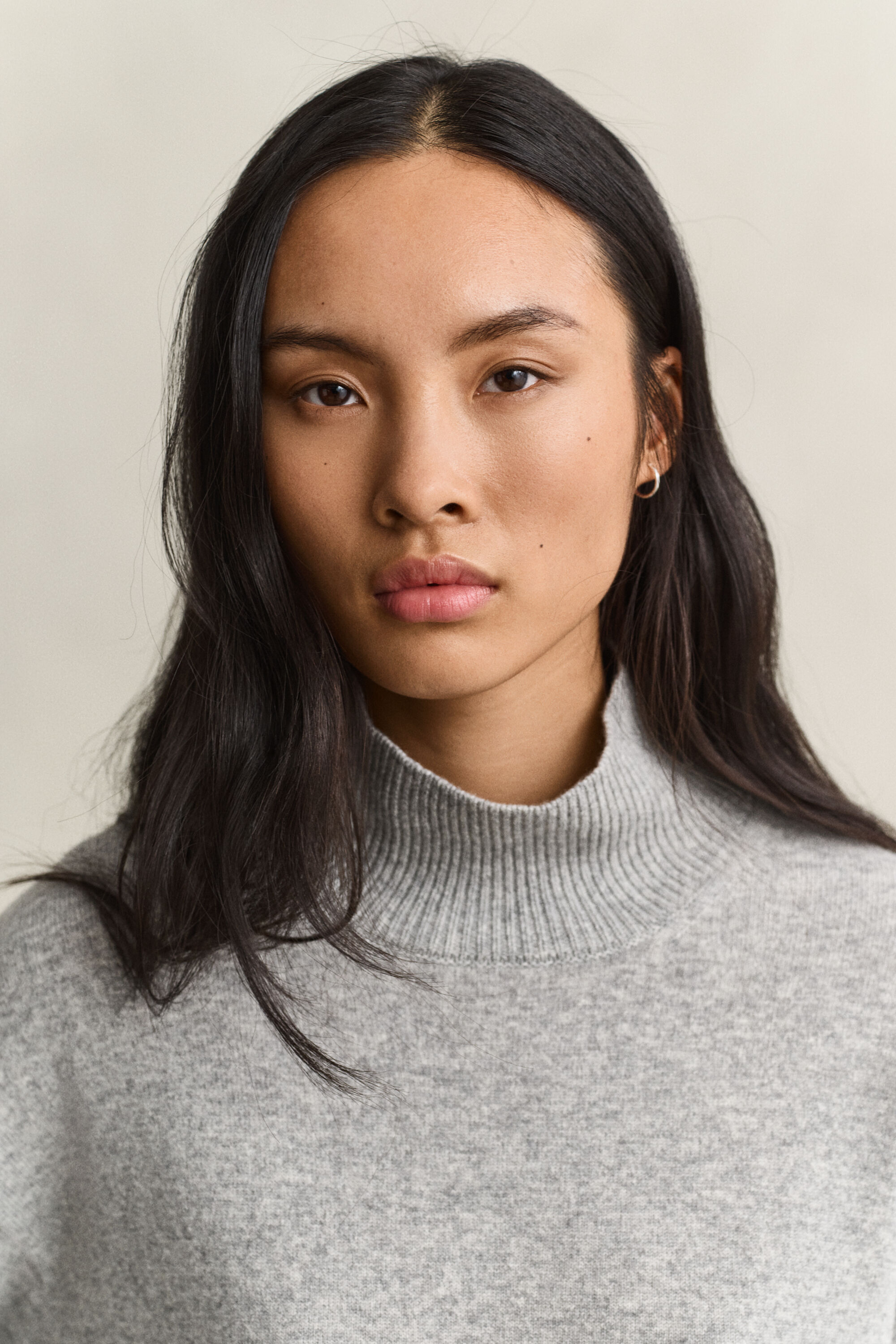 Sweater med mock-neck i luksuriøs lammeuld