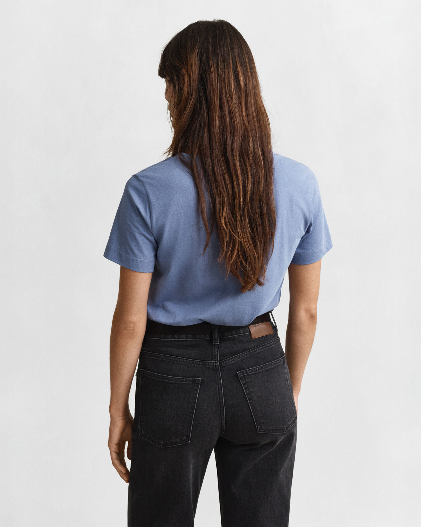 Shield T-shirt med V-hals