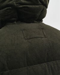 Pufferjakke i jernbanefløjl med dun