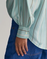 Stribet silkebluse med sløjfe