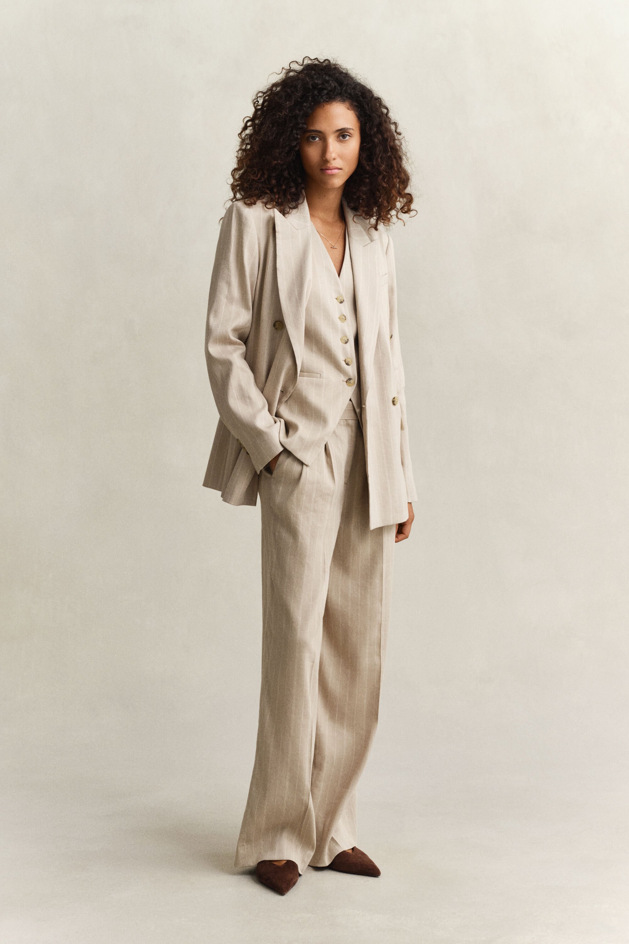 Nålestribet blazer i hørblanding