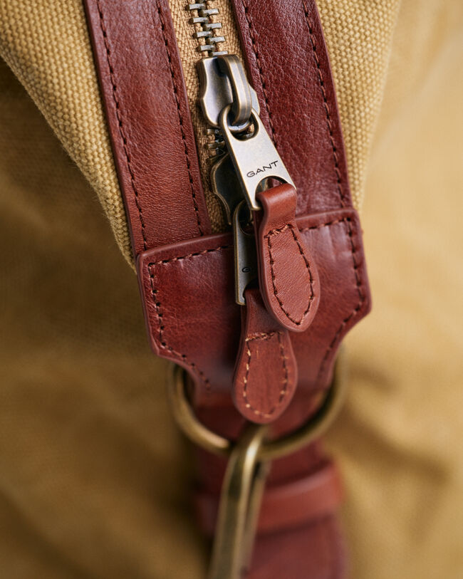 Rejsetaske i vasket lærred