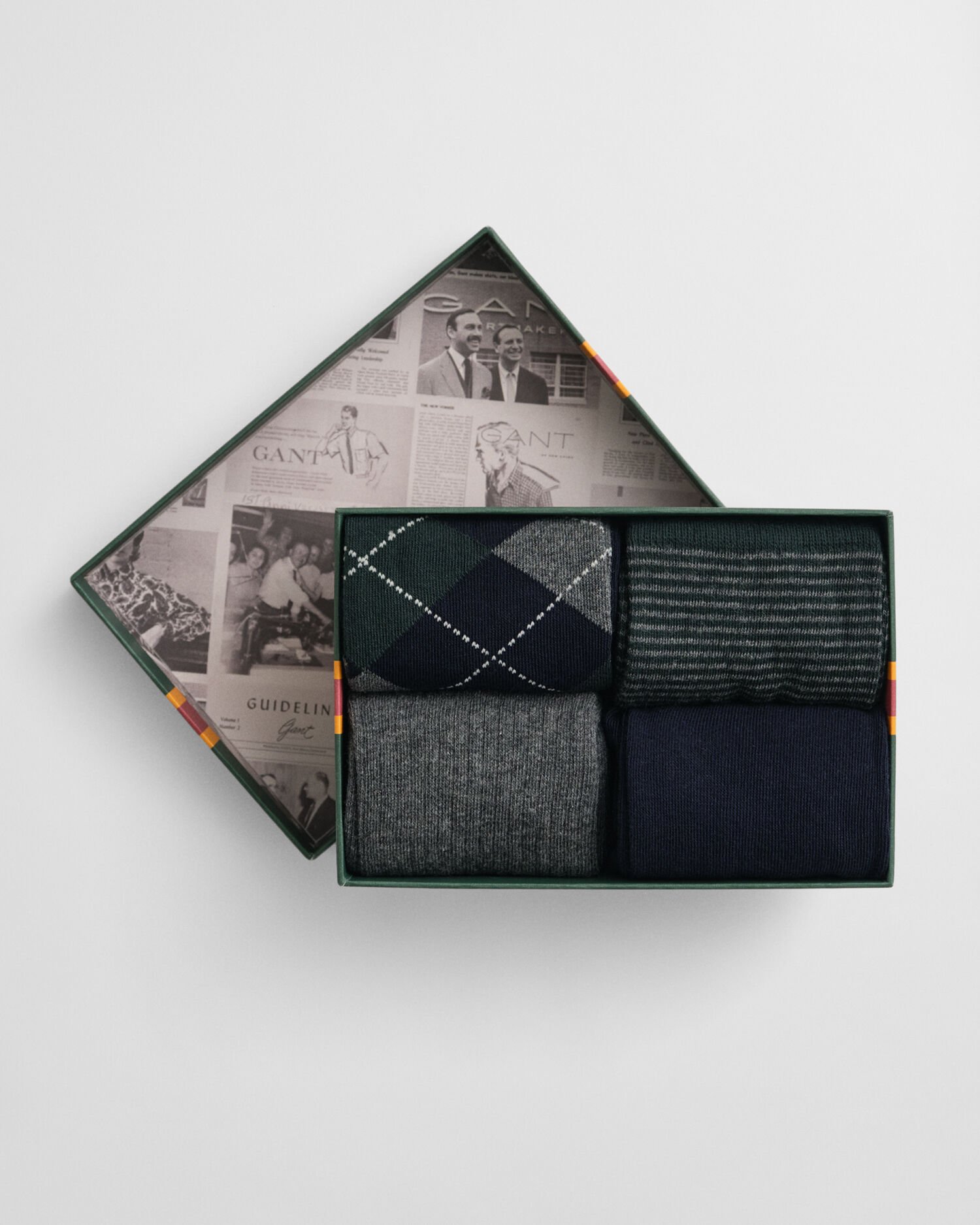 4-Pack sokker med argyle og striber i gaveæske