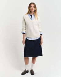 Sildebensm&oslash;nstret sweater med V-hals