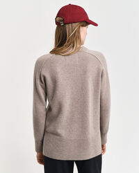 Crewneck sweater med sildebensm&oslash;nstrede detaljer