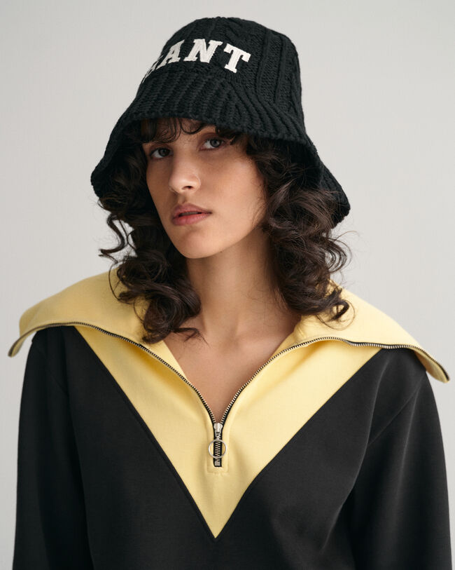 Sweatshirt med halv lynl&aring;s og farveblokke