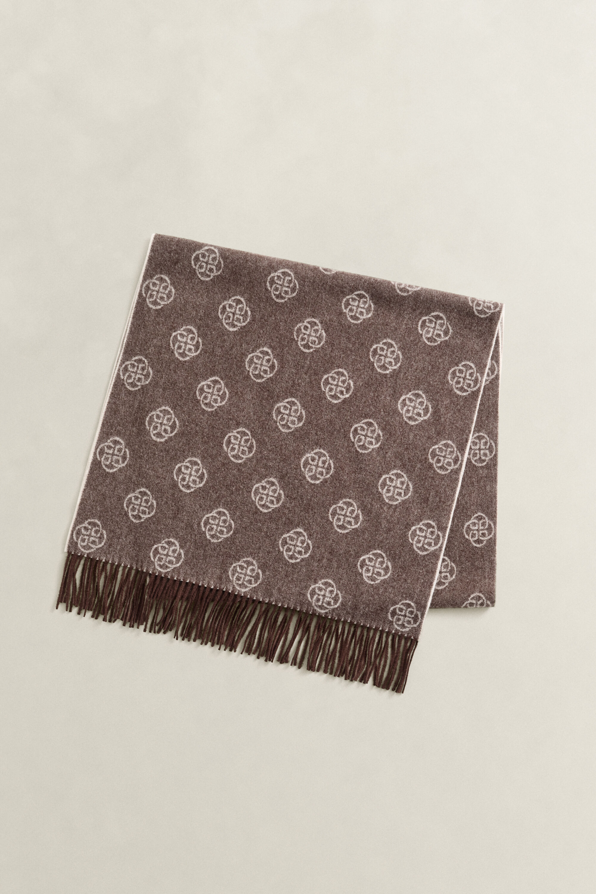 Uldhalstørklæde med monogram