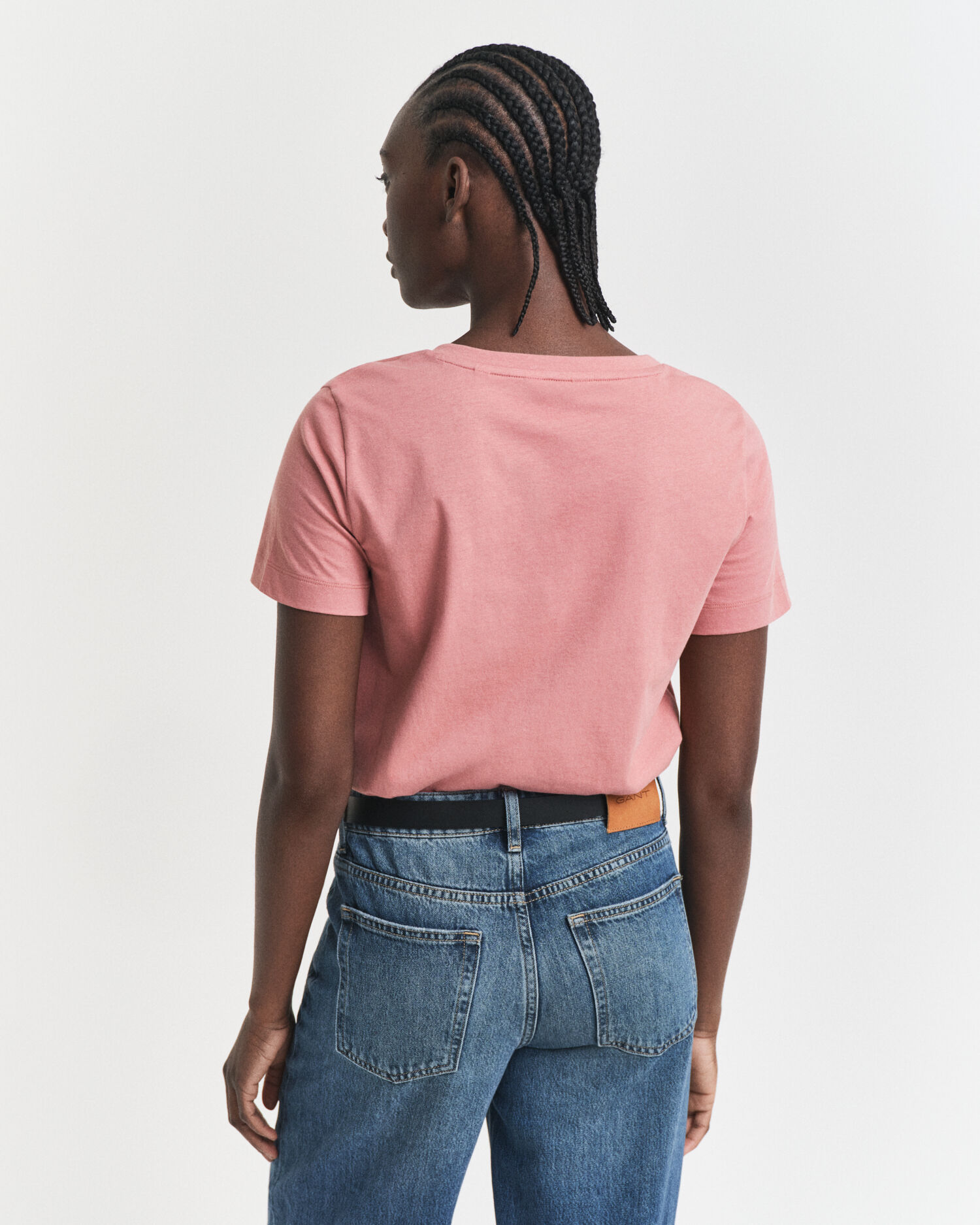 Shield T-shirt med V-hals