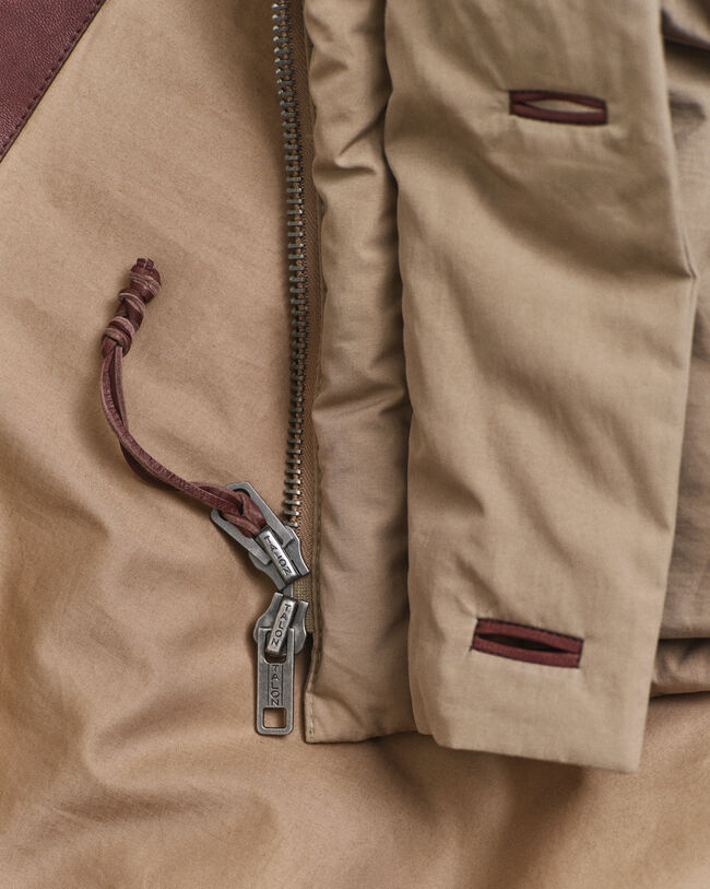 Parka af bomuld med gåsedun