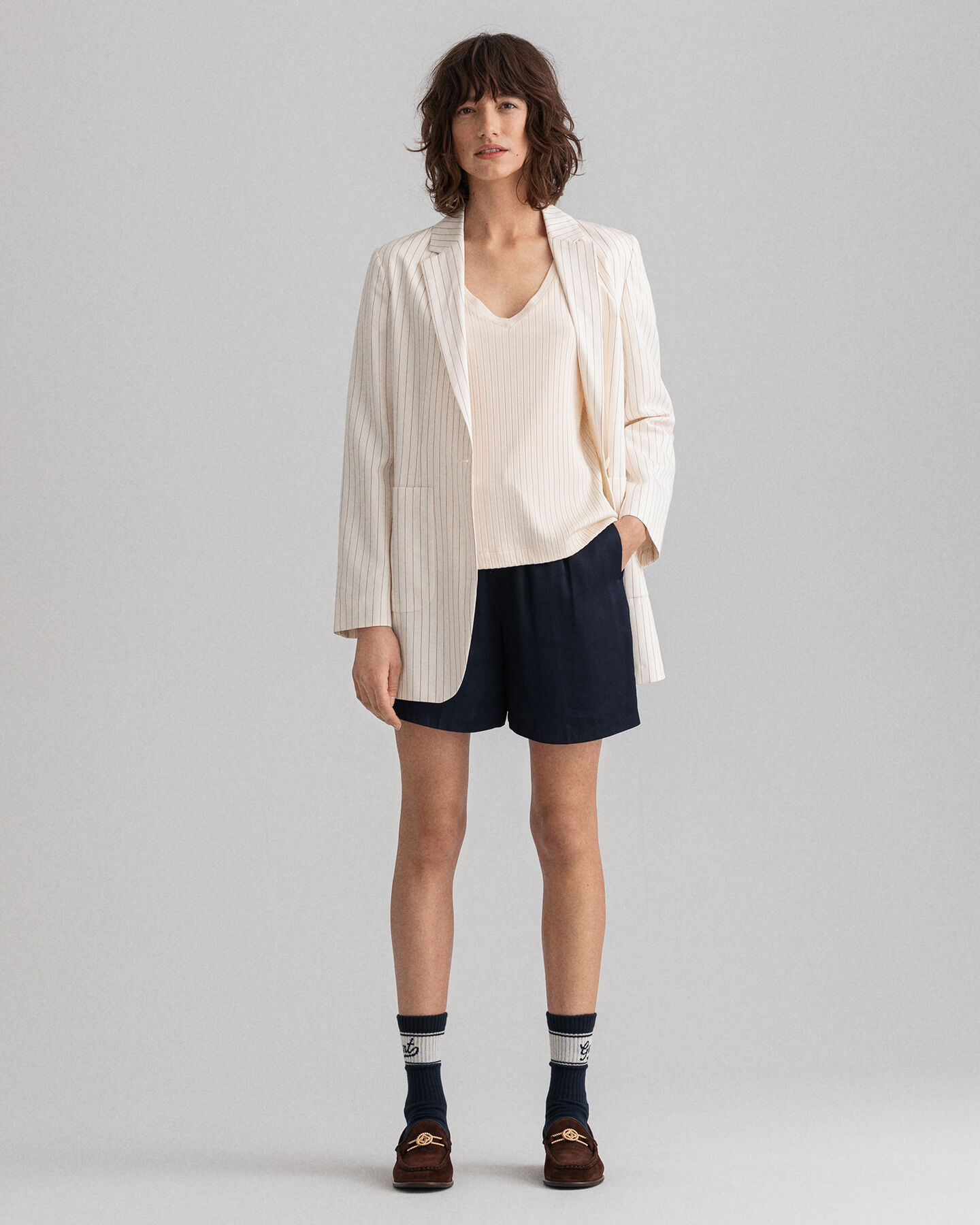 Detail T-shirt med slidser og lange-korte ærmer