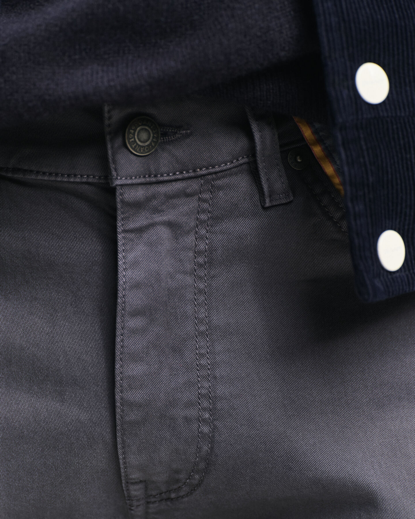 Slim fit Desert jeans