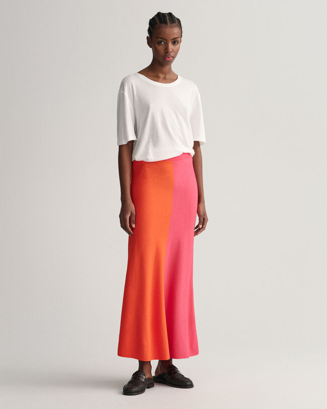 Strikket nederdel med farveblokke