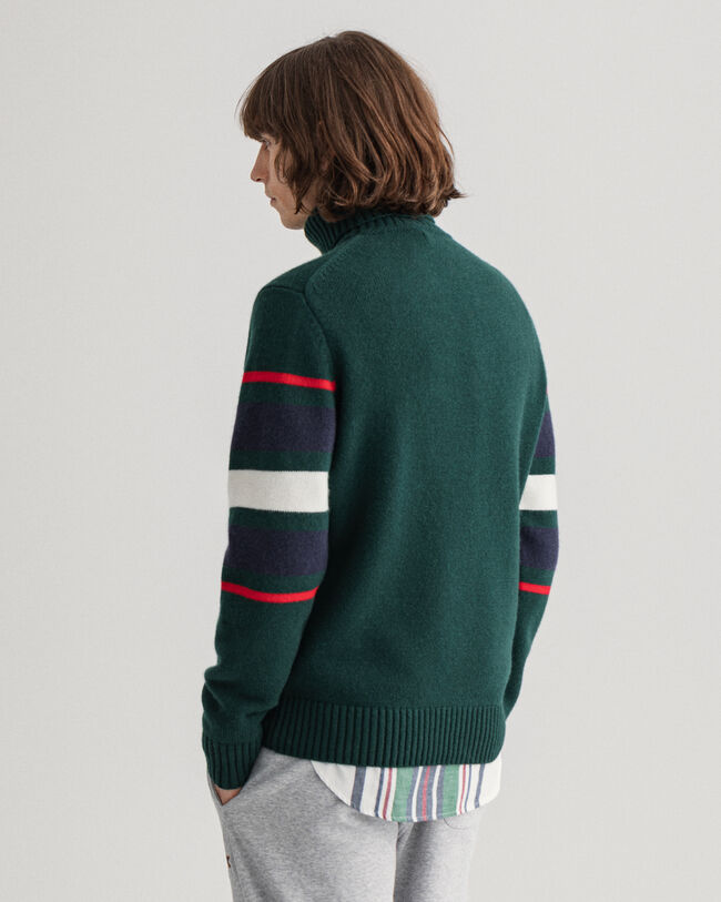 Banner Shield sweater med rullekrave