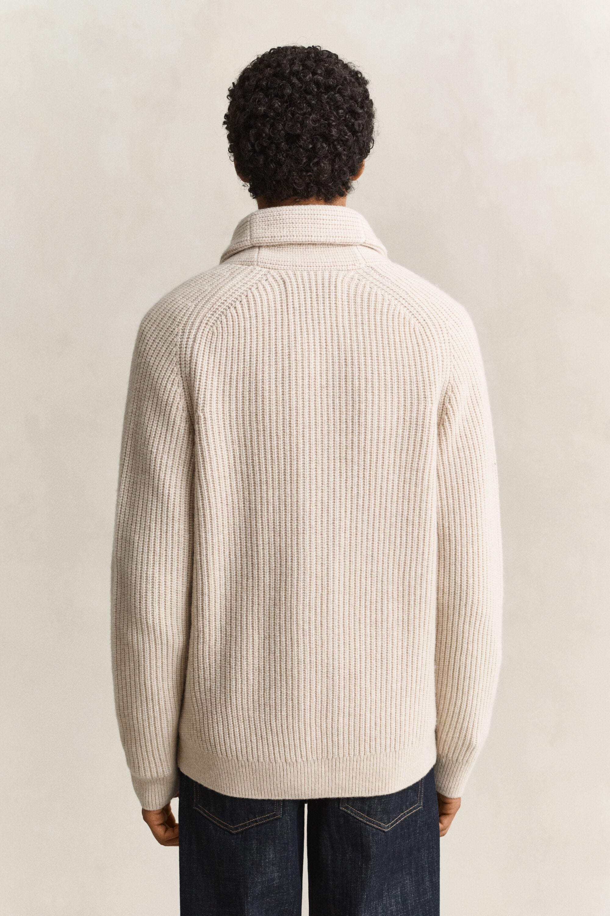 Ribstrikket cardigan i uldblanding