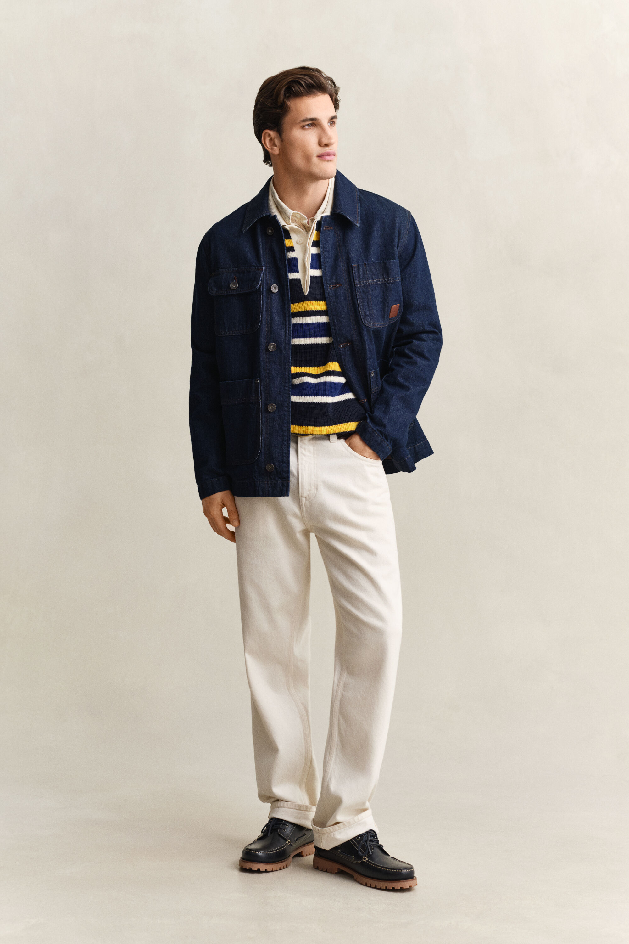 Stribet polosweater med ribstrik