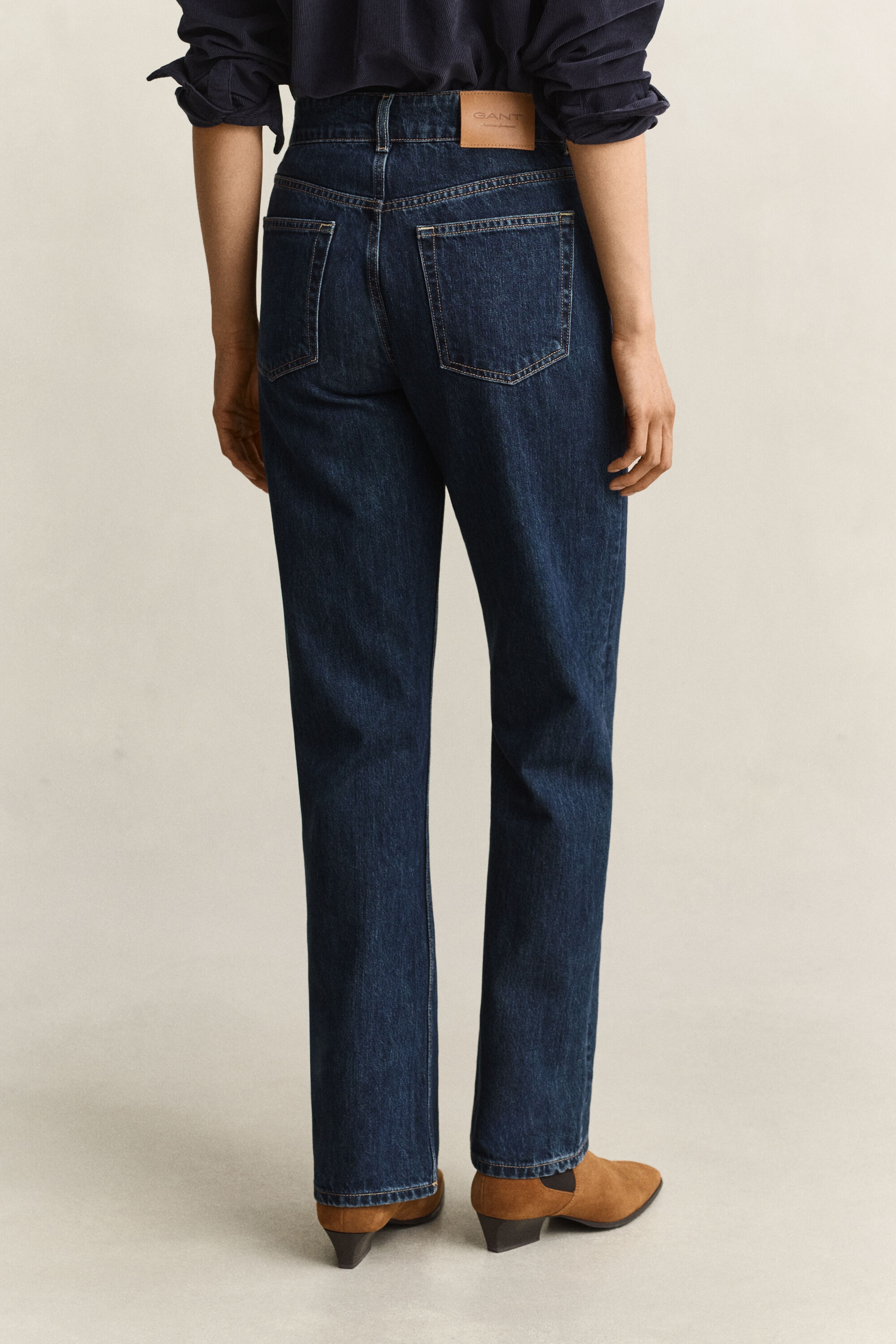 Relaxed jeans med knapper