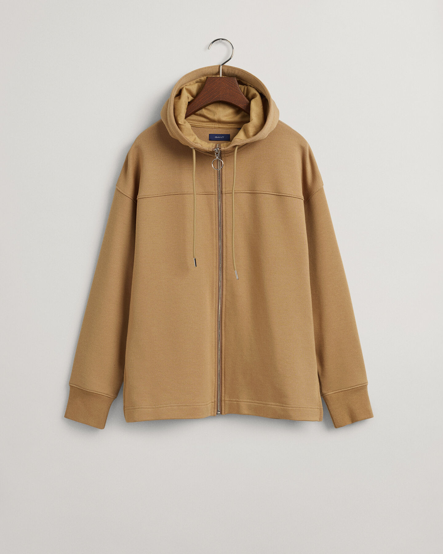 H&aelig;ttetr&oslash;je med hel lynl&aring;s