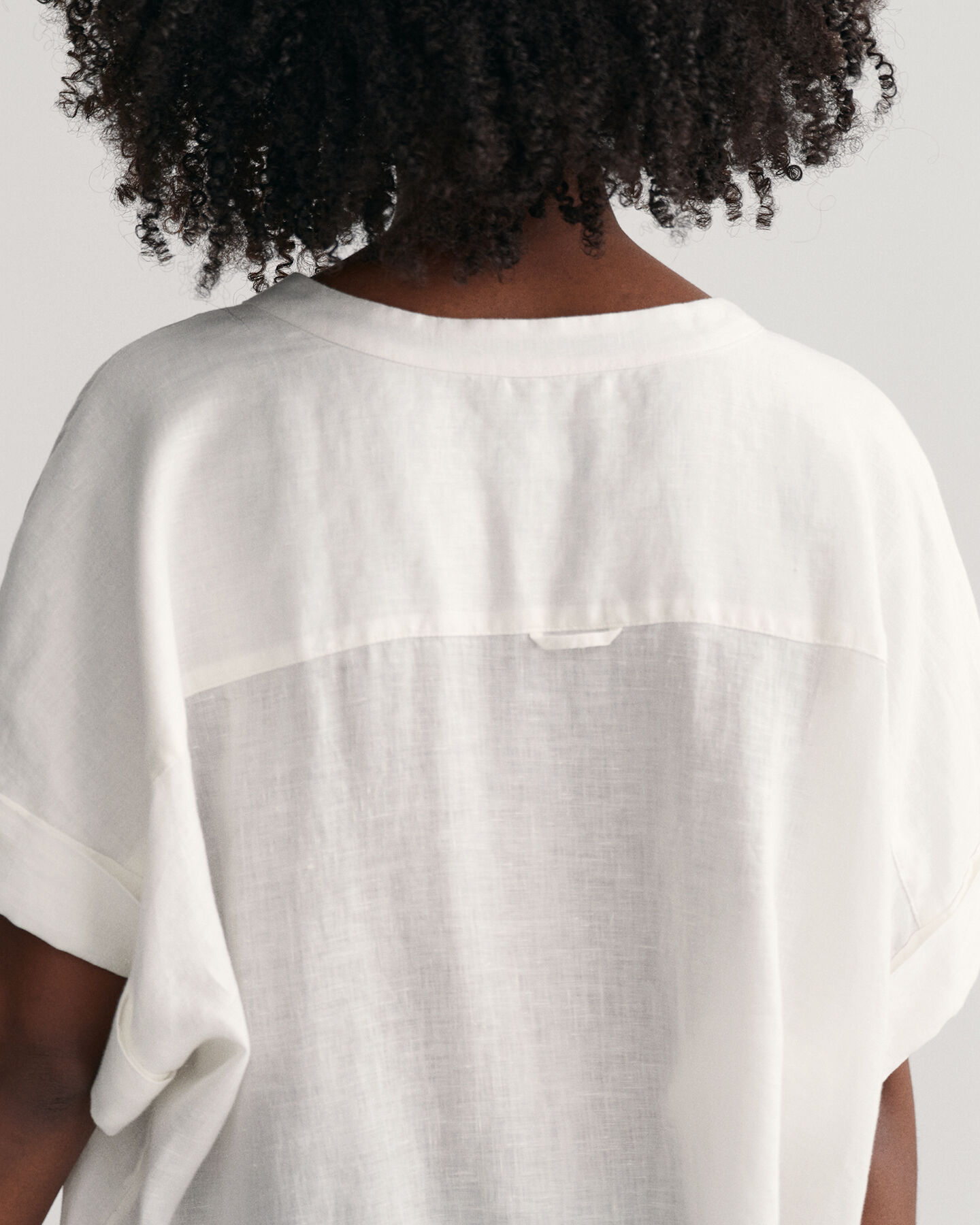 Kaftan af h&oslash;r med korte &aelig;rmer