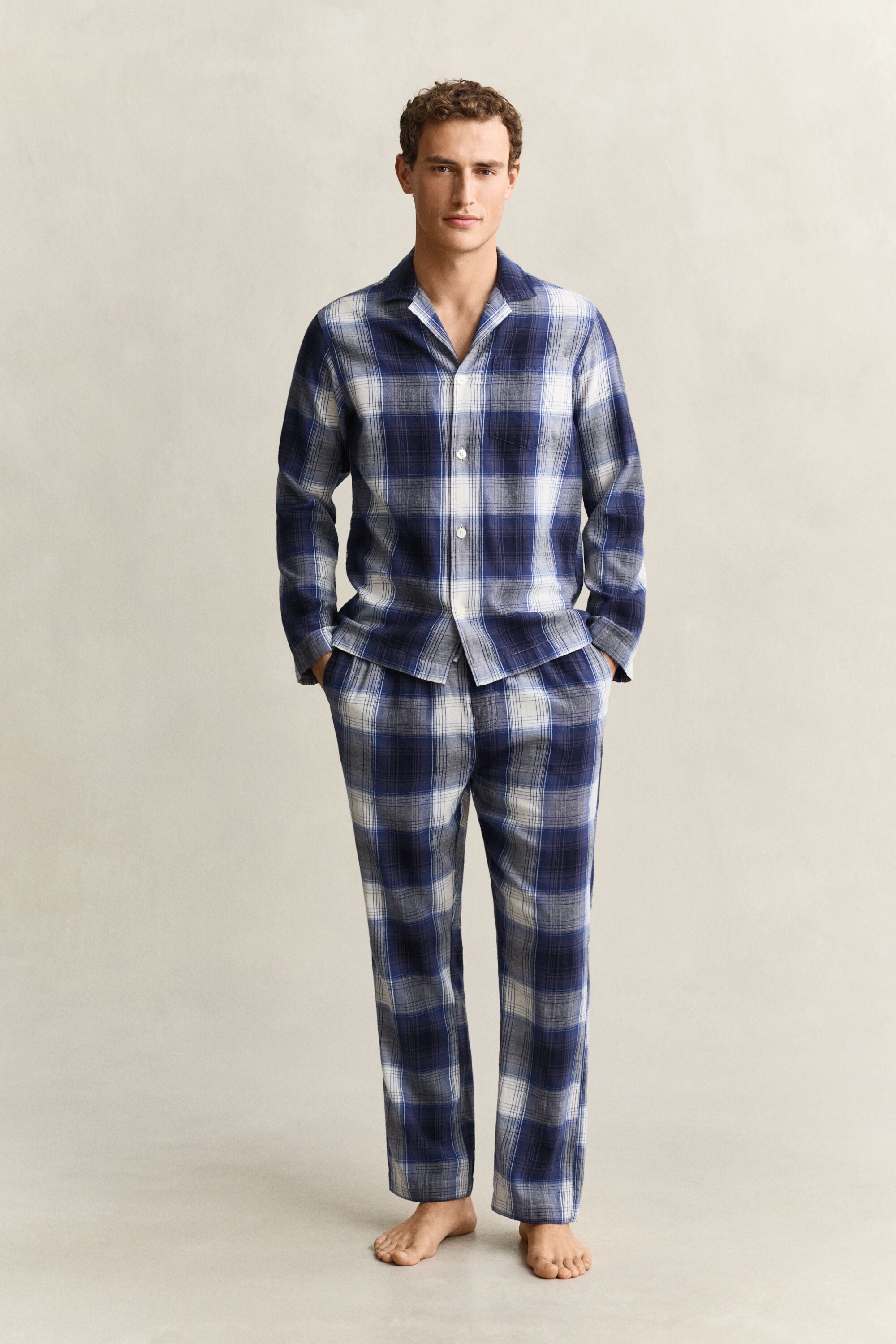 Pyjamassæt af flannel i gaveæske