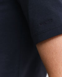 Top med rund halsudskæring