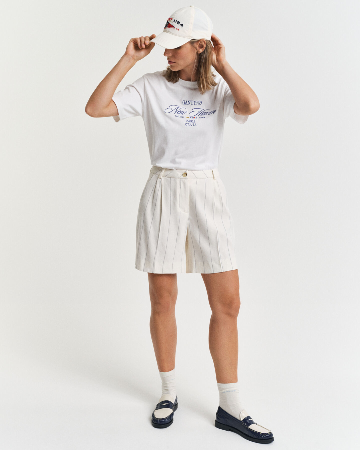 Nålestribede hørshorts