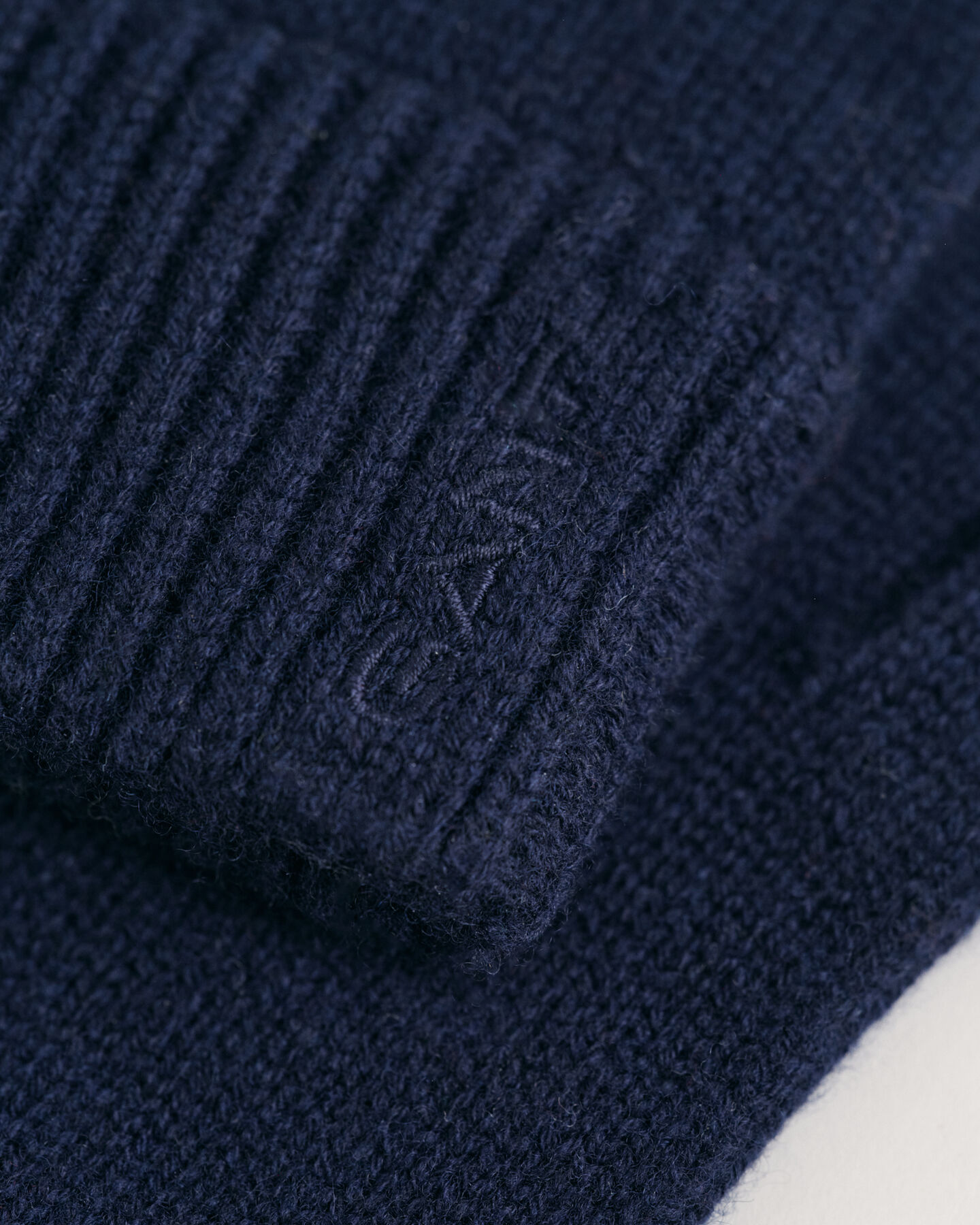 Strikkede uldhandsker