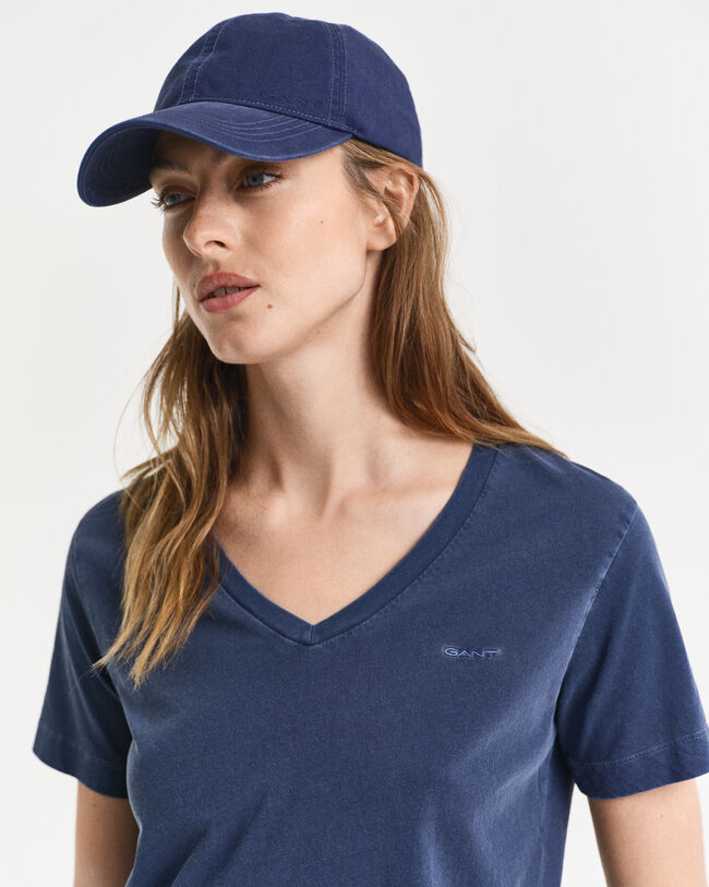 Sunfaded T-shirt med V-hals