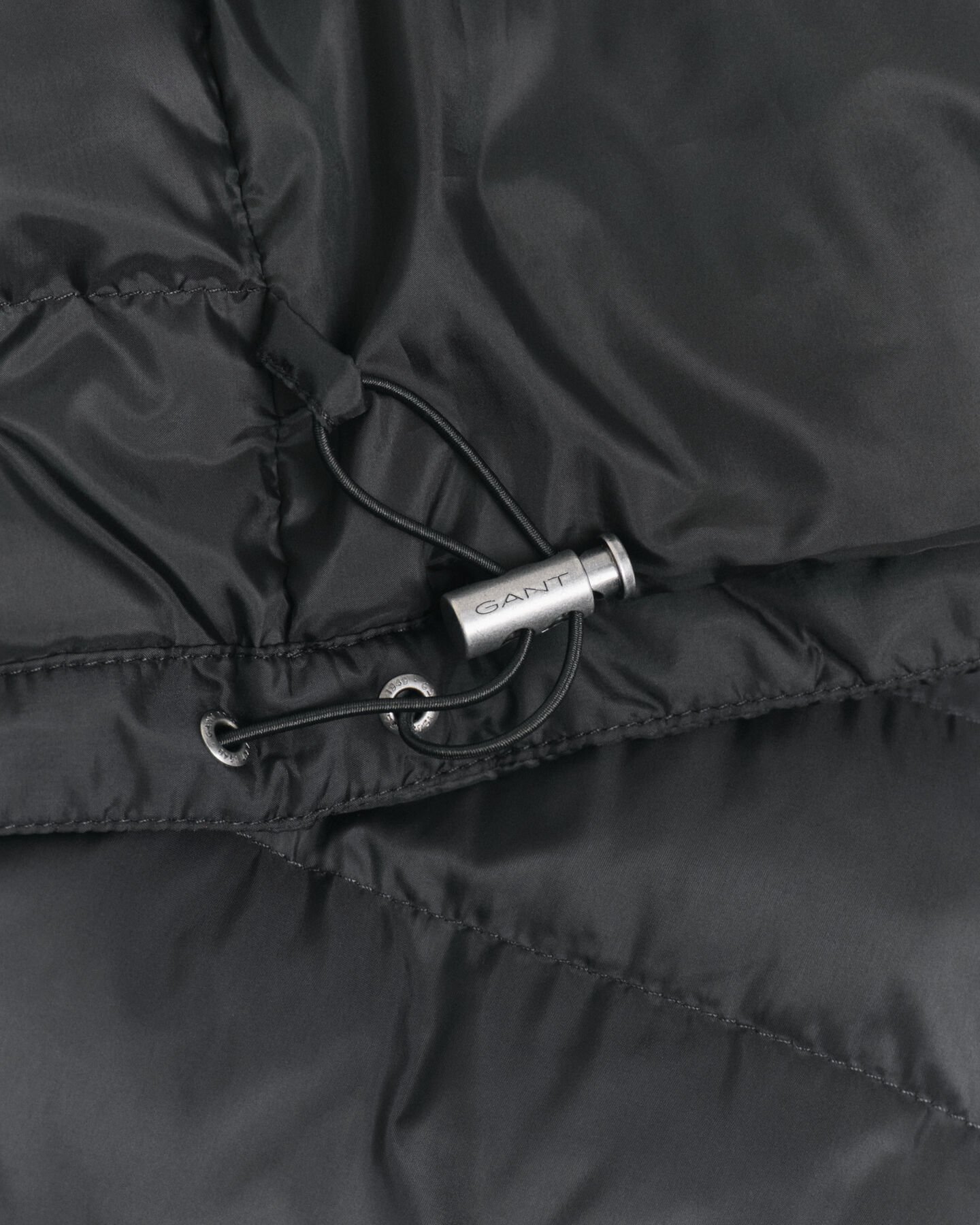 Jakke i blandede materialer