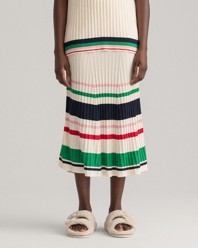 Stribet nederdel i ribstrik