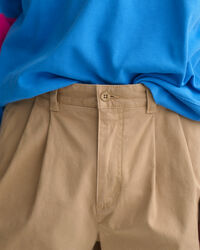 Relaxed fit shorts med læg