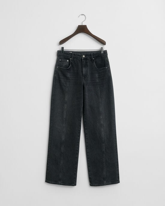 Relaxed fit jeans med lige søm