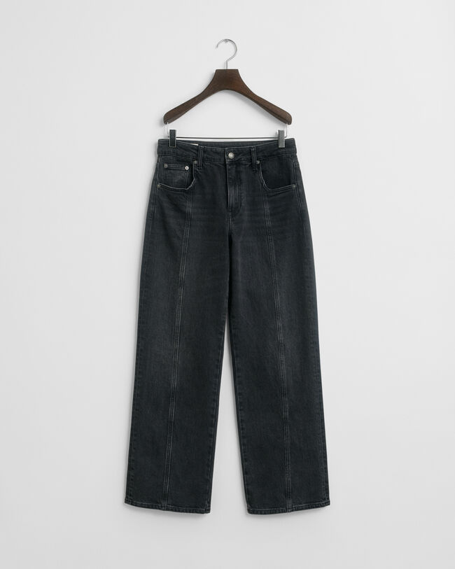 Relaxed fit jeans med lige søm