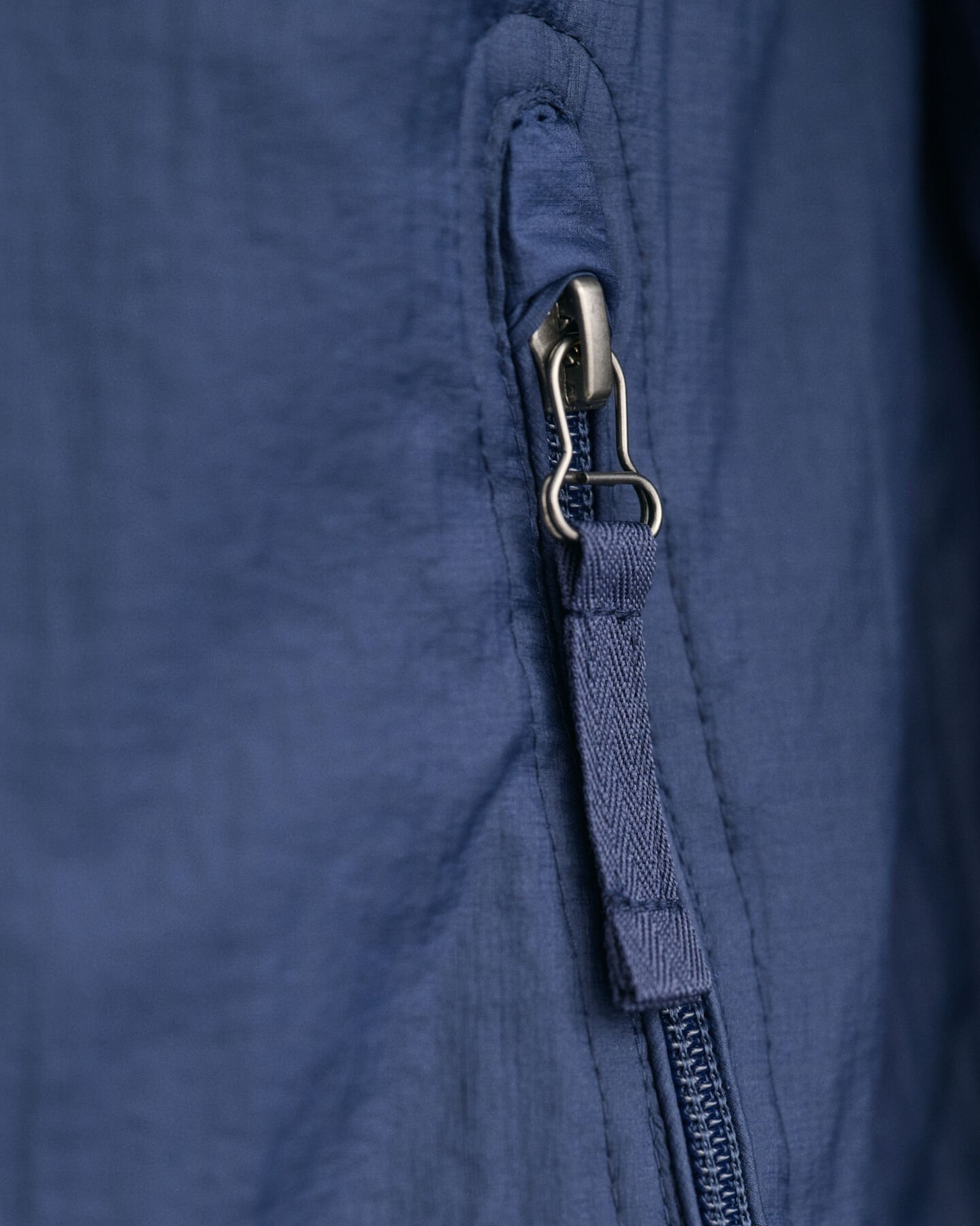 Sammenfoldelig let Windbreaker