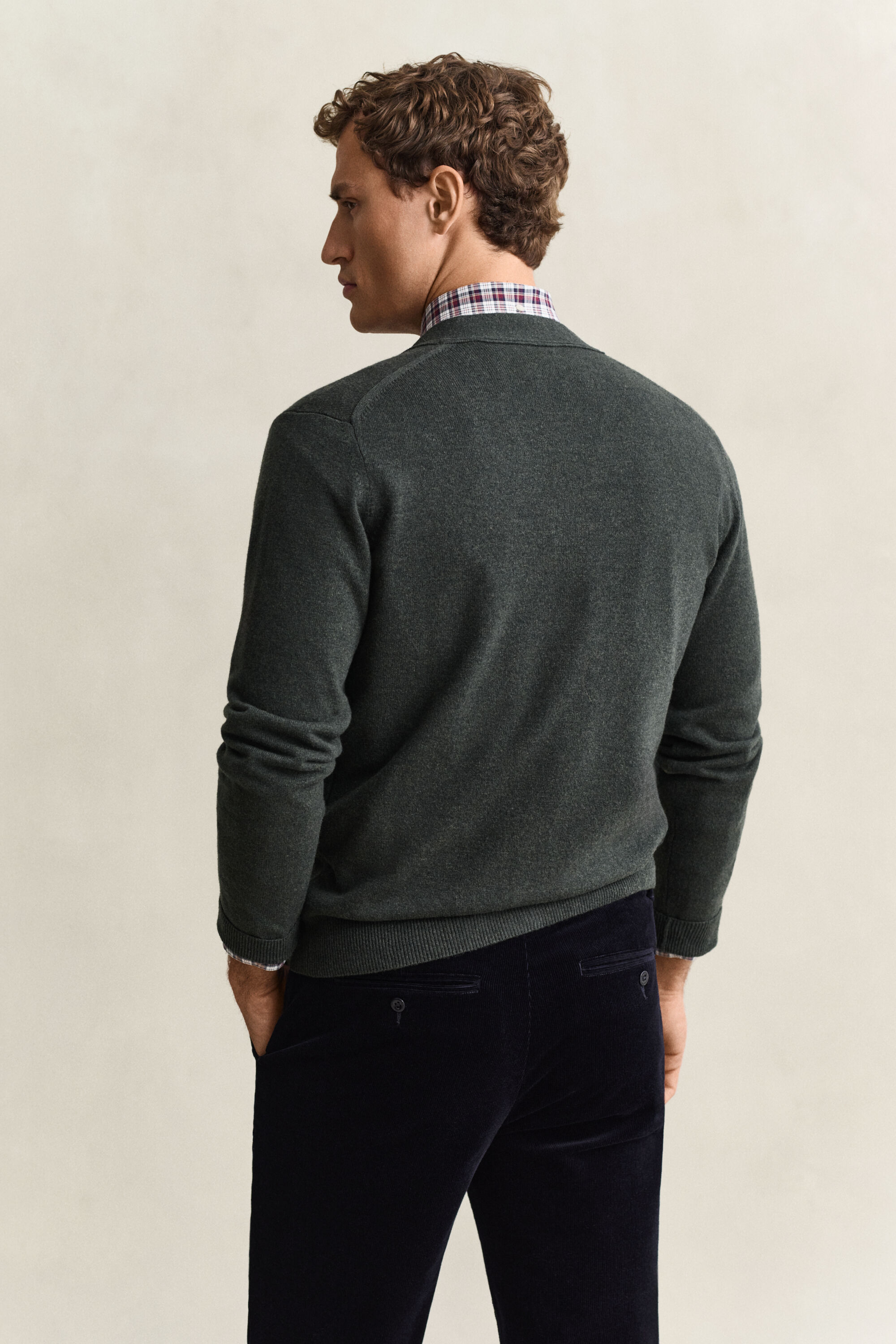 Cardigan i lammeuld med V-hals