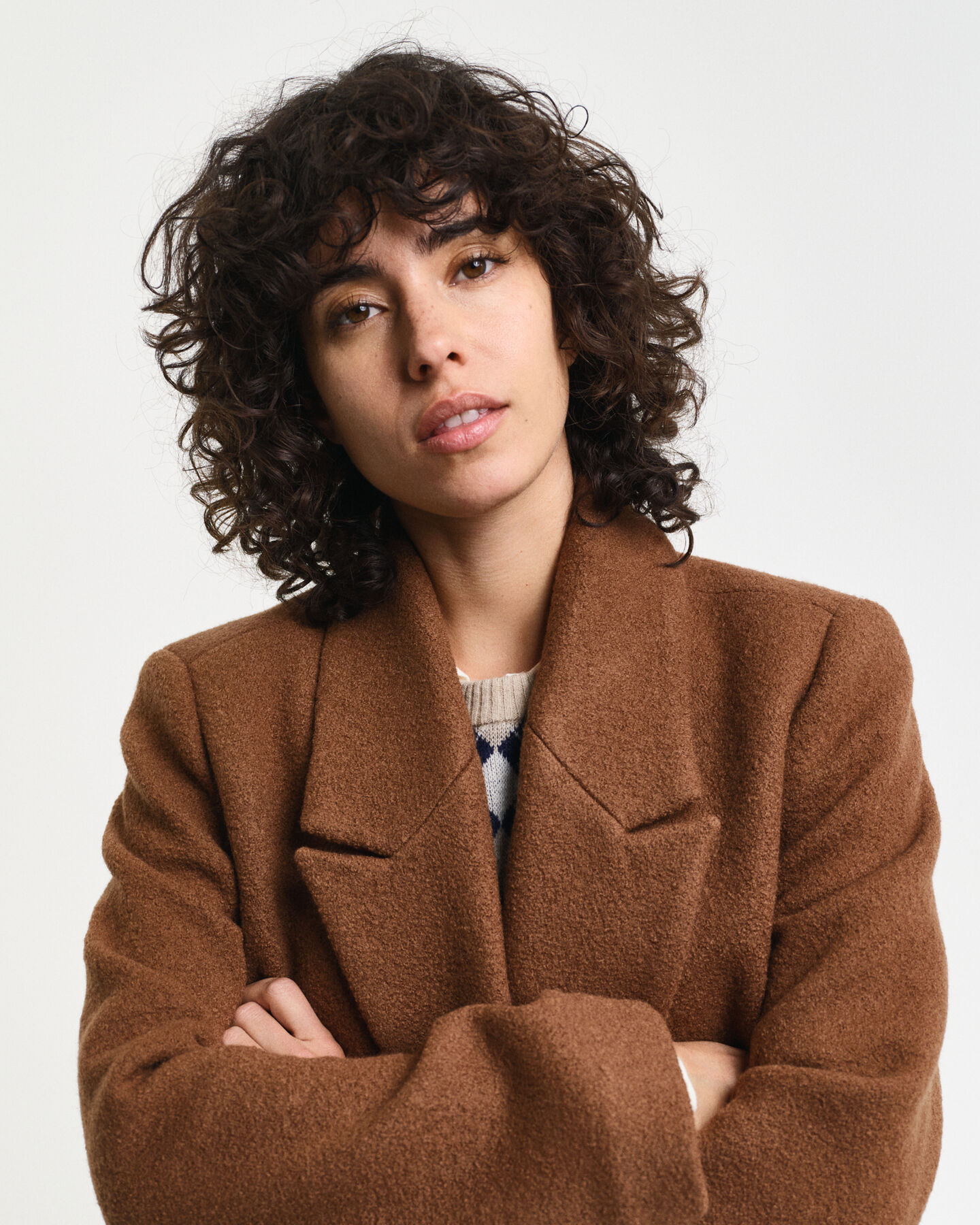 Sl&aring; om-frakke med tekstur