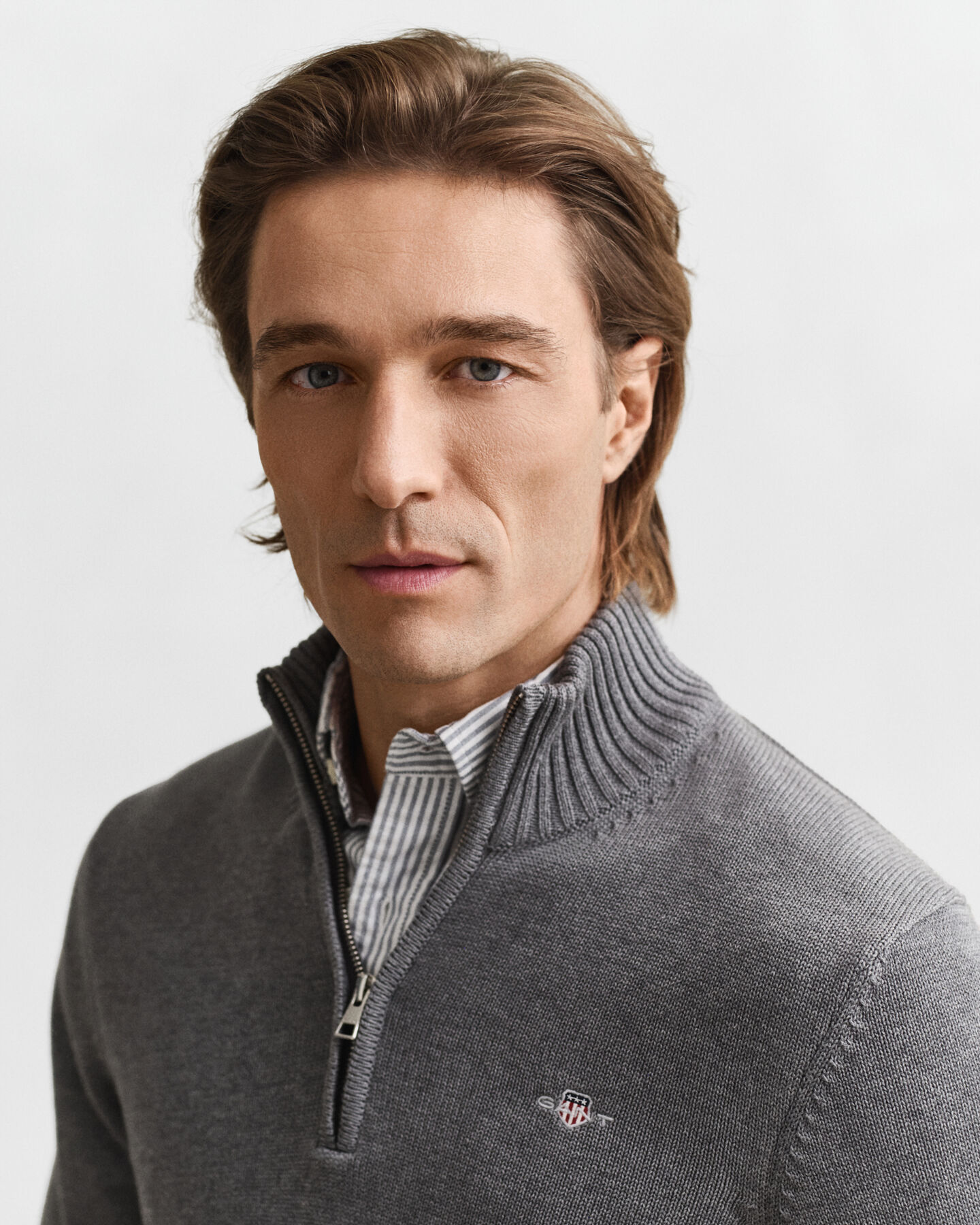 Afslappet sweater i bomuld med halv lynlås