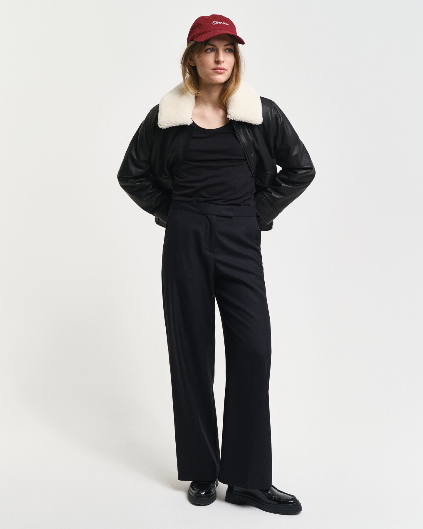 Top med rund halsudsk&aelig;ring